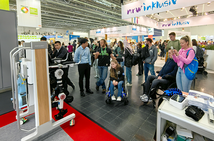 程天科技康復(fù)外骨骼亮相德國2024 REHACARE